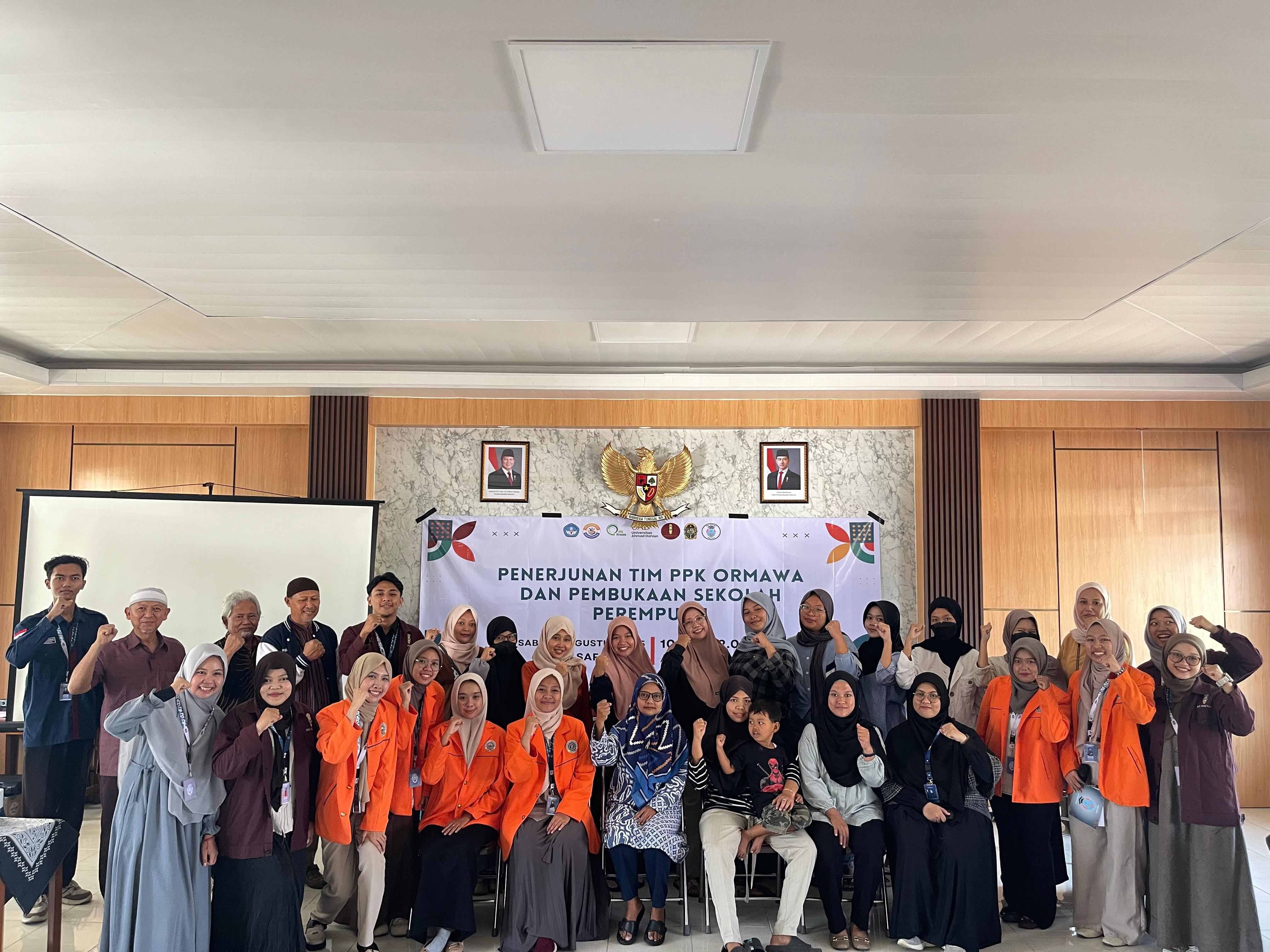 Pembukaan Sekolah Perempuan GRISKA